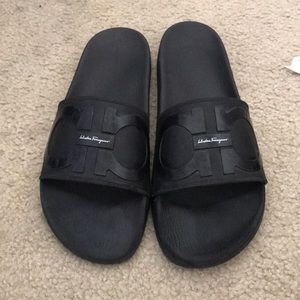 Salvatore Ferragamo Slides Size 12